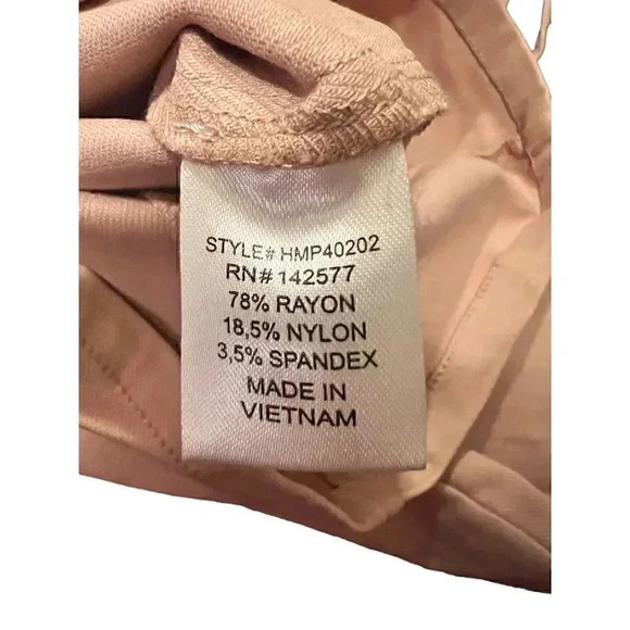 NWOT✨Haute Monde Blush Pink Romper Size M - Picture 10 of 11